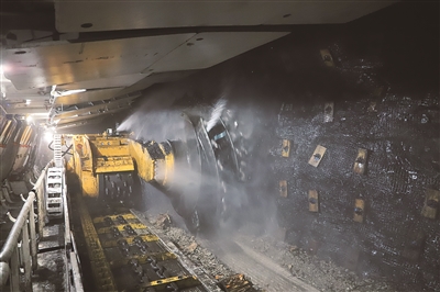 一季度全省煤炭產(chǎn)量達(dá)到3.35億噸，同比增長(zhǎng)8.9%——山西不折不扣落實(shí)煤炭增產(chǎn)保供任務(wù)